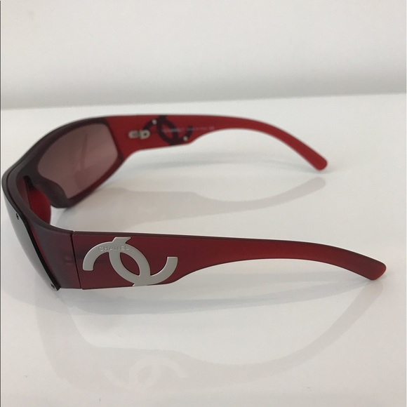 Authentic Chanel sunglasses - Picture 5 of 8